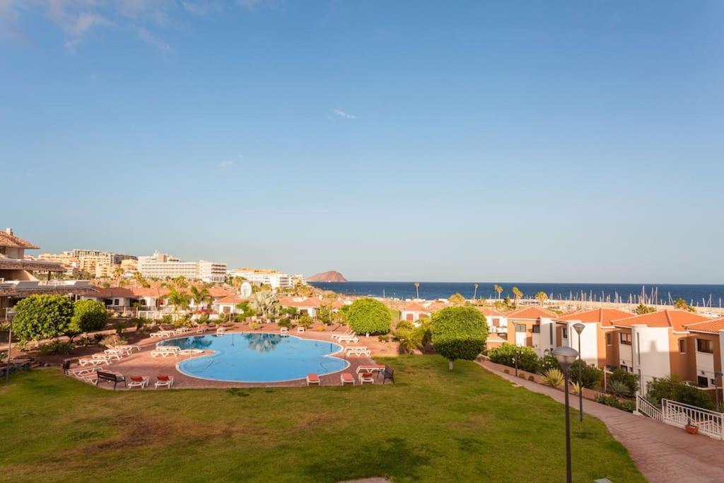 Prachtig Luxe Appartement Met Zeezicht San Miguel de Abona Bagian luar foto